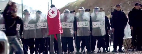 рекламе колонок Logitech EU события революции - Арабская весна20102011 tunis