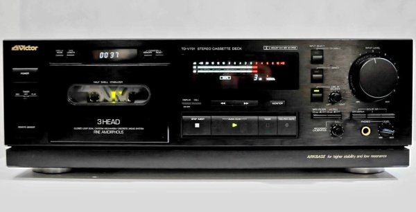 ShambeeR MusiC f.t. iRиNа bілИk - ВоNа