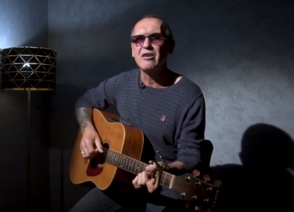 Ильдар ЮЖНЫЙ - На дворе стоял рождественский мороз ...