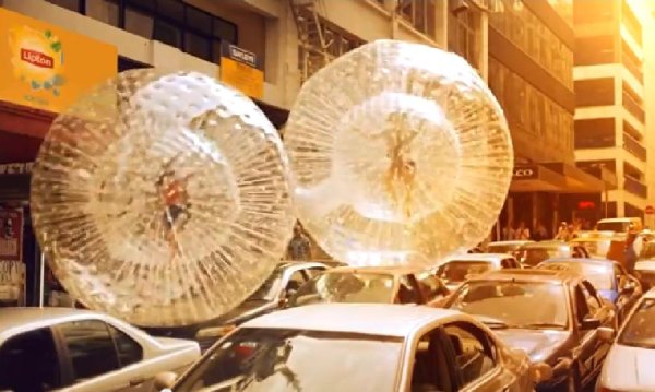 Музыка из рекламы - Lipton Вкус яркого дня 2014