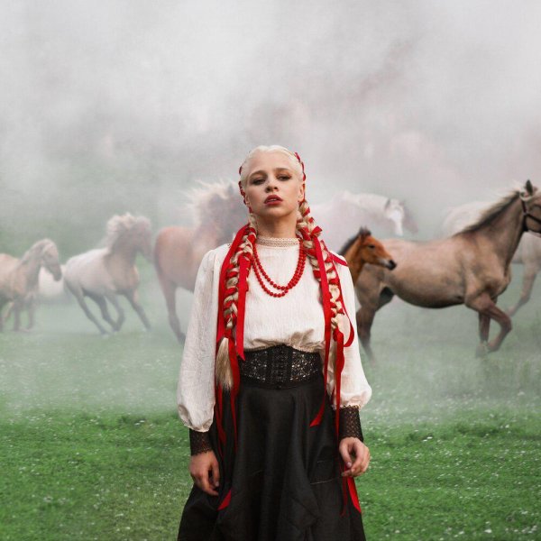 POBEDA/OUTEN - ВСТАНУ С КОЛЕН