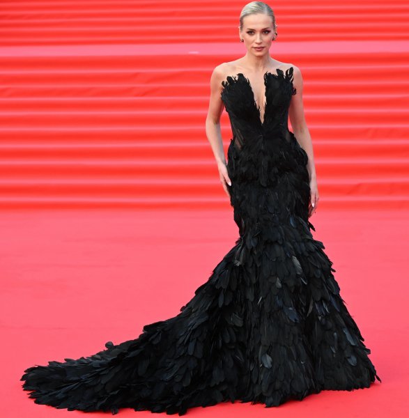 BmLzS23ZQ2NIWSVUewo8zeun0oTURM3dyaXLiOFKzDMv6kyKUasl6dYGK05w