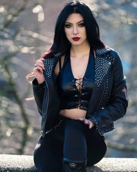 Chloe Elizabxth
