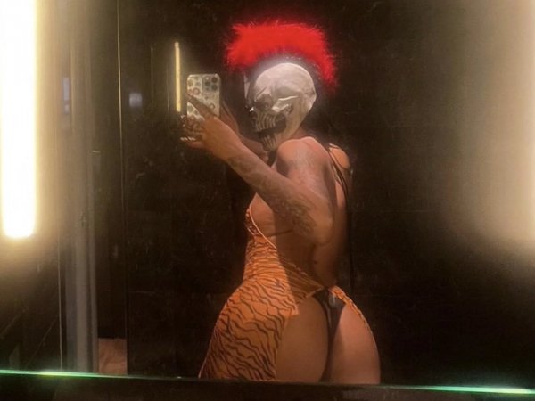 11 is here to bring spooky sexy back on a thursday