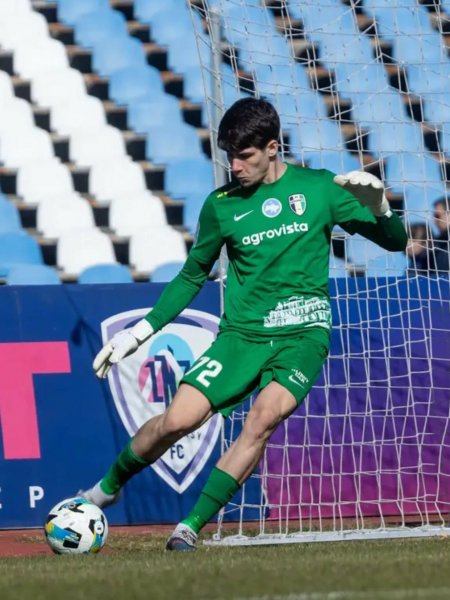 Назар Макаренко