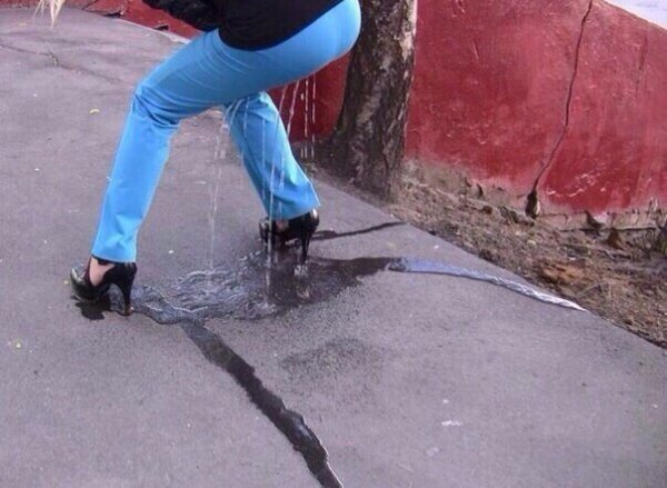 Обоссалась