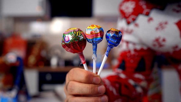 Срём в башмак 766