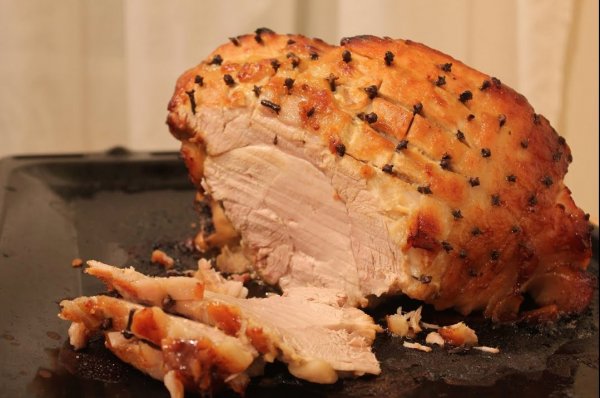 окорок запеченный