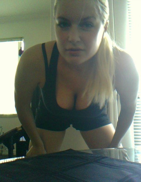 К фитнесу готова