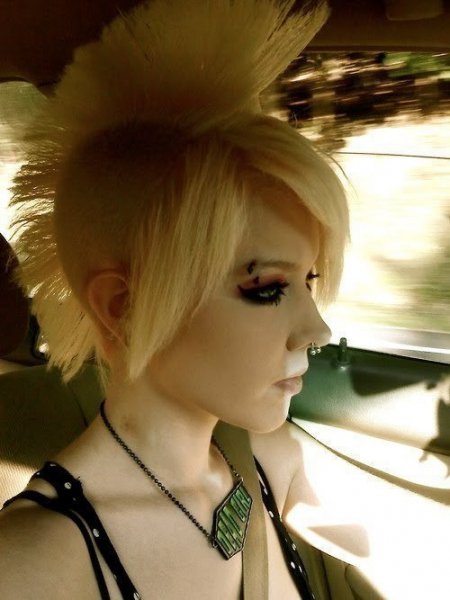 cute-girl punk septum