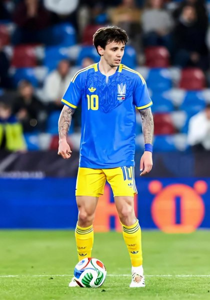 Евгений Шапаренко