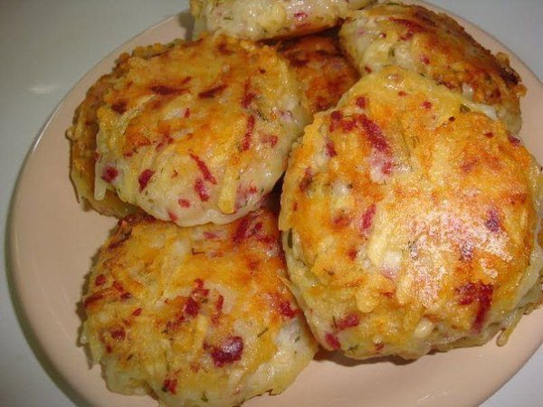 драники с ветчиной и сыром