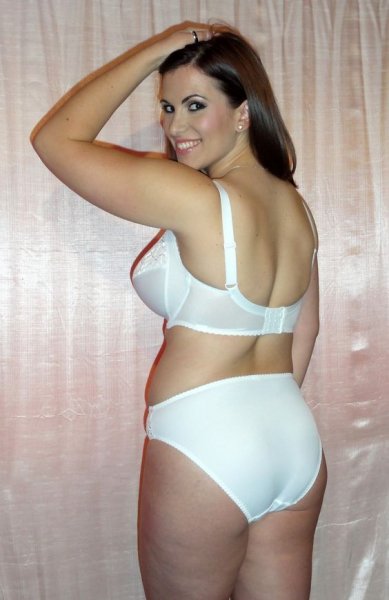 F3013653256372528b14ed79cd490106--girdles-briefs