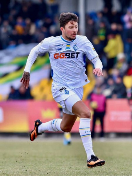 Назар Волошин