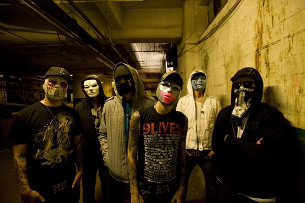 Hollywood Undead