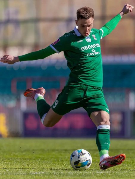 Денис Устименко