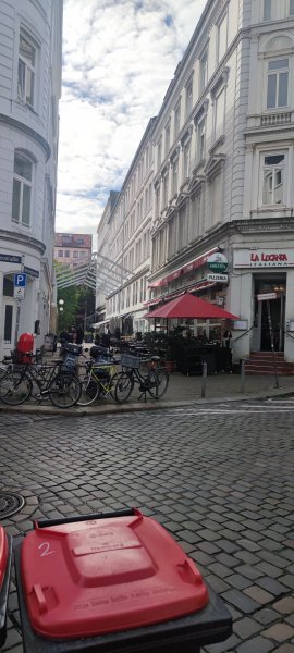 picture_394292126