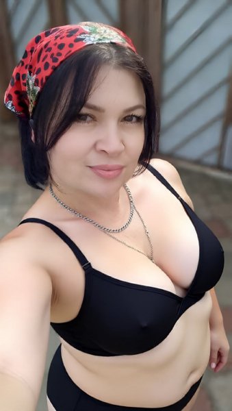 Сисястая Ника Вероника