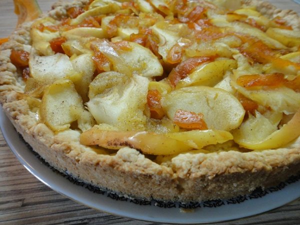 Пирог с тыквой и яблоками