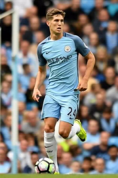 Джон Стоунз