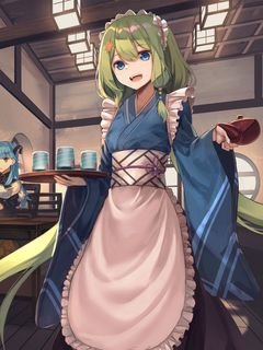 Devushka kimono ofitsiant