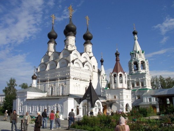 храм