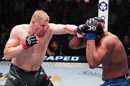 .Русский десантник покоряет UFC.Павлович нокаутировал америк