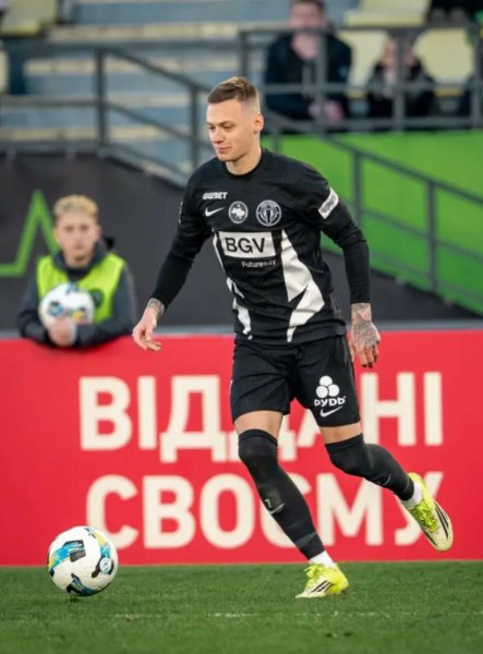 Александр Назаренко