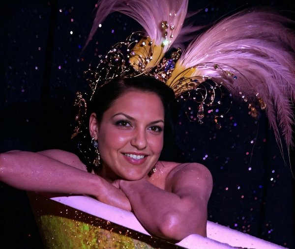 Красотка почти "Мулен Руж"