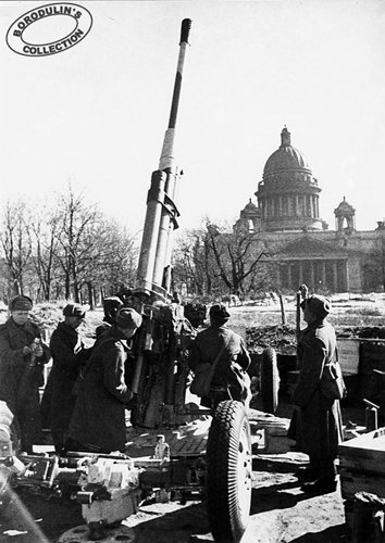 Исаакиевский собор, Фотографии времён В.О.В.