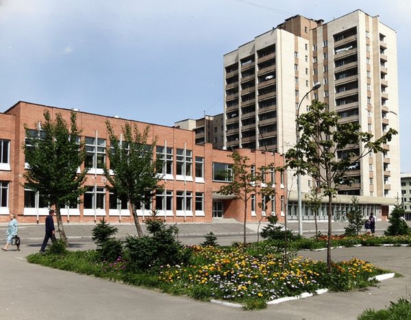 Ул. Кирова со стороны, ул. Крестовой