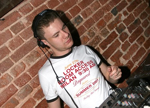 DJ Smash - Moscow_Never_Sleeps_RnB_radio_version