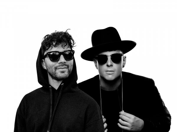 R3hab &amp; Timmy Trumpet - 911