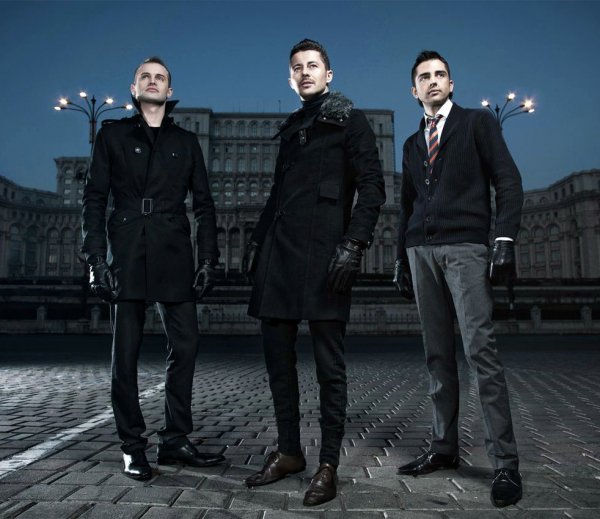 Akcent - On And On Stay With Me