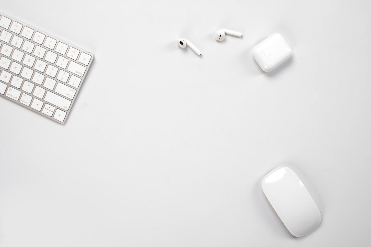 wireless, keyboard, mouse, earphones, table, minimalist, technology, workspace, white, modern, device, electronics, accessories, office, digital, arrangement, cursor, emptiness, desktop