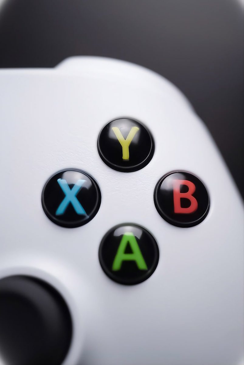 video games, game console, controller, joystick, xbox, gamepad, buttons, white, technology, entertainment, free play, multiplayer, simulation, digital, comfortable, microphone, social, online, modern, black background
