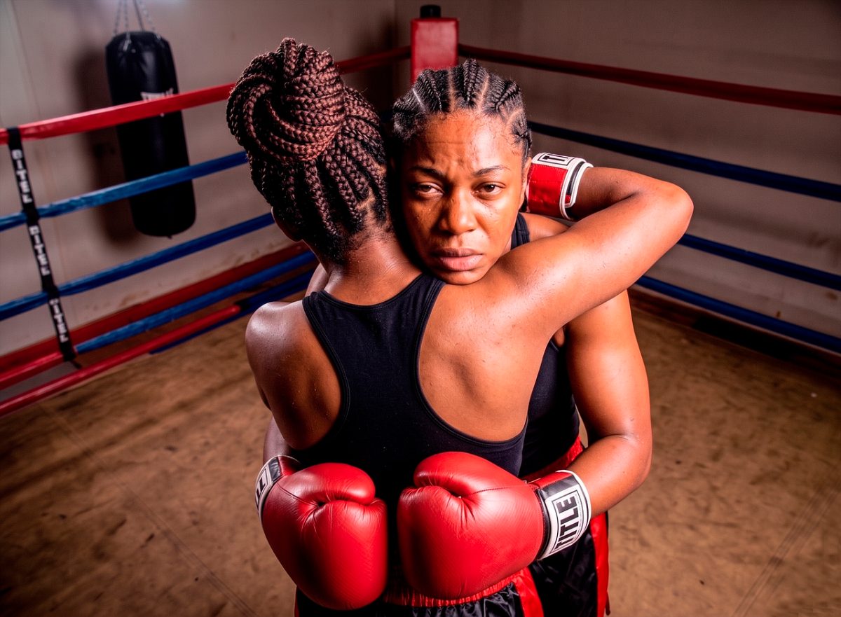 boxing, sports, girls, bag, ring, gloves, embrace, muscular, friendship, training, athletics, strength, energy, braided, tight, black, red, motivation, team