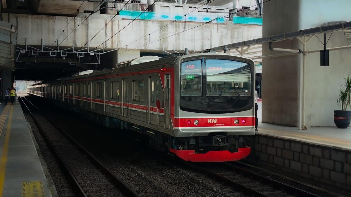 train, station, train platform, railway, jakarta commuter line, public transportation, indonesia, locomotive, metro, vehicle, asphalt, bridge, city metro, tropical climate, urban landscape, travel in asia, transportation network, quiet, metro signal, modern transportation