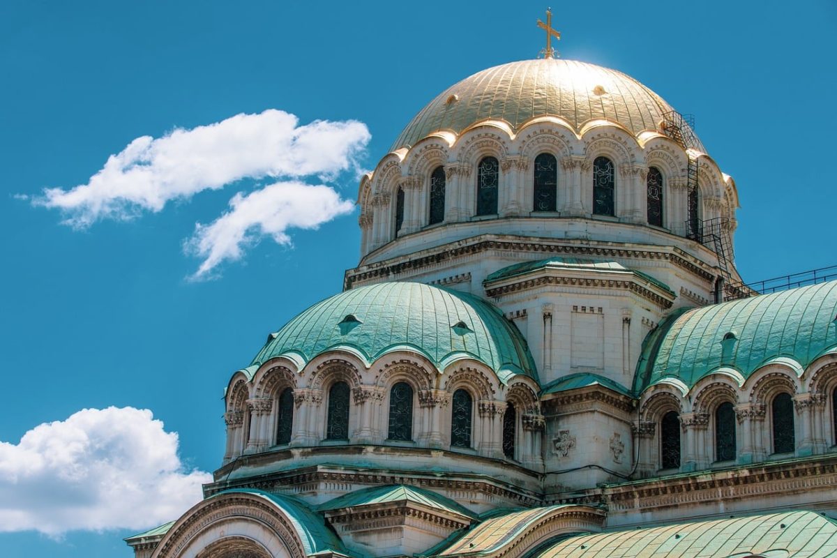 architecture, cathedral, alexander nevsky, bulgaria, orthodox, sofia, golden dome, orthodox church, european architecture, religion, historical, christianity, tourism, religious buildings, tourist attraction, notable building, vault, important landmark