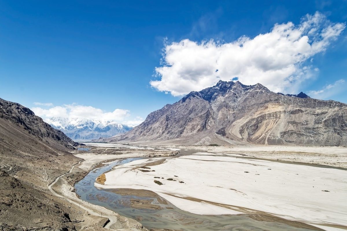 mountains, river, natural, landscape, karakoram mountains, snow, clouds, blue sky, shigar river, sand, riverbed, pakistan, shigar district, desert landscape, rocks, valley, route, adventure