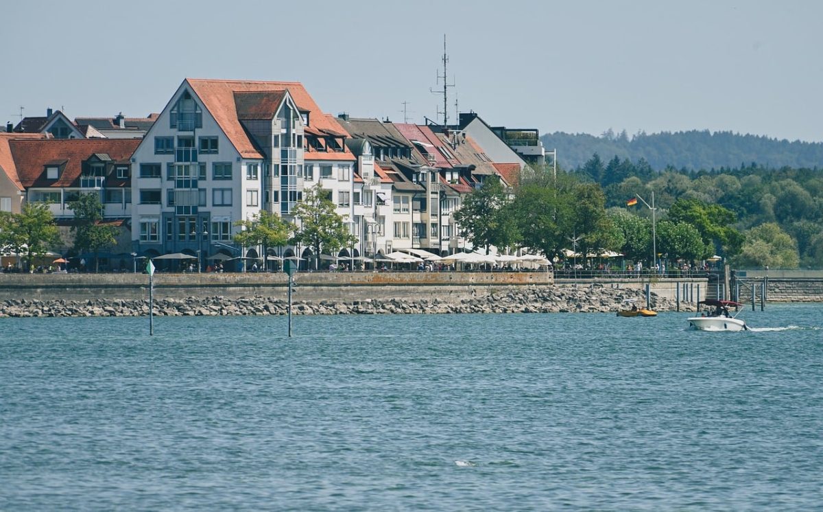 friedrichshafen, bodensee, lake, city, germany, water, coast, nature, relaxation, architecture, summer, boats, view, tourism, leisure, gray buildings, red tiled roofs, trees, recreational area, traditional design, tourist attraction