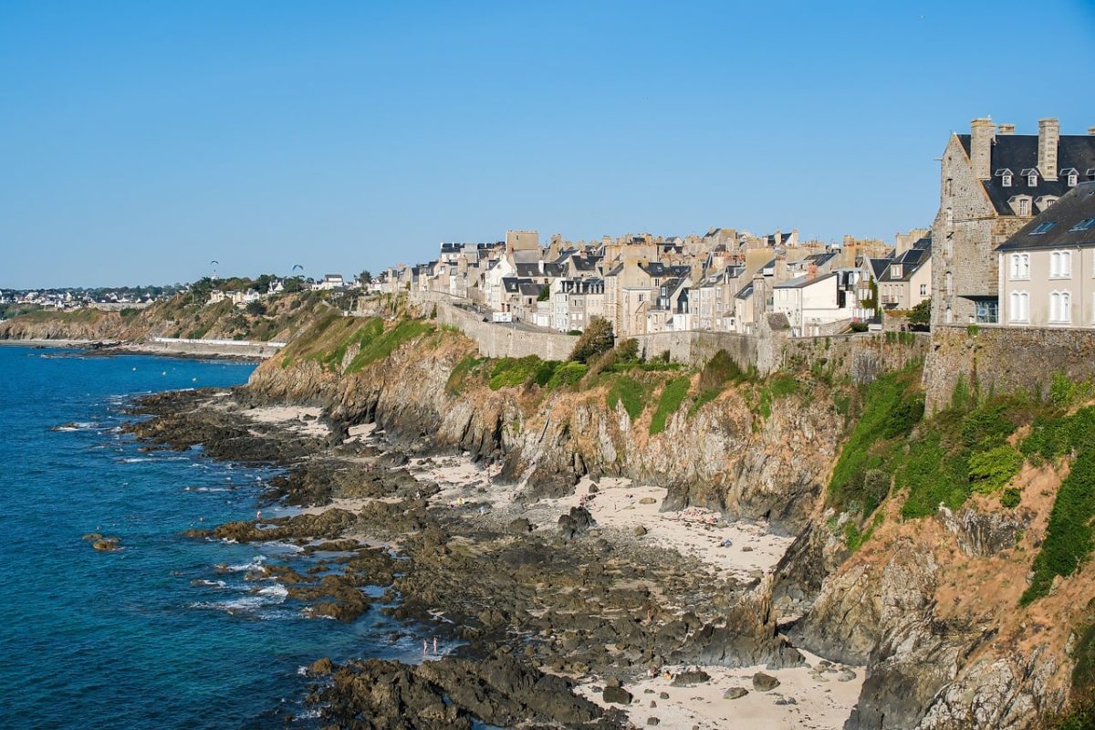 granville, coastal town, rocky coast, beach, sea, normandy, france, old town, stone houses, summer, travel, landscape, blue sea, nature, european city, tourist destination, summer vacation, coastal walk, sunny weather, historical architecture, hiking
