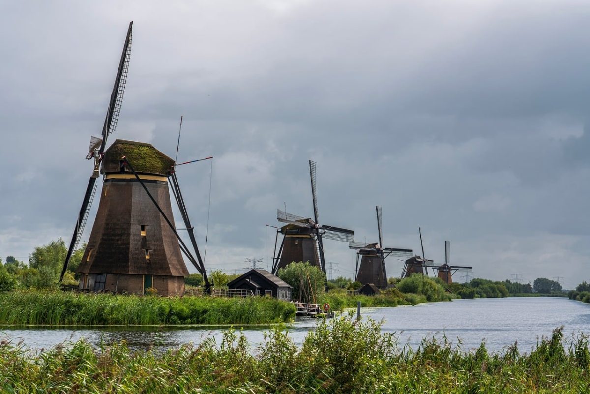 windmill, canal, historic, netherlands, nature, landscape, wind energy, waterway, canal system, architecture, green, panorama, heritage, travel, monument, recreation, color, tourism, medieval, flood control