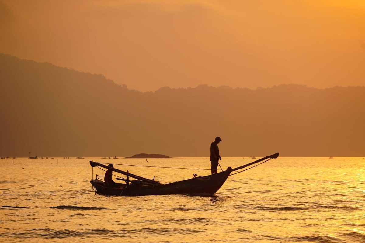 sunrise, boat, dawn, morning, sea, sky, coast, landscape, travel, nature, silence, sunset, twilight, horizon, romantic, relaxation, happy, sense of calm, summer, fishing