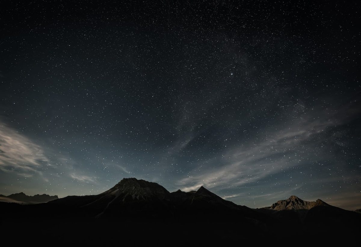 night sky, starry sky, nature, space, stars, mountains, galaxy, sky, dawn, distant planet, moon, astronomy, cosmos, mood, beauty, panorama, landscape, rocks, natural beauty, silhouette, romantic