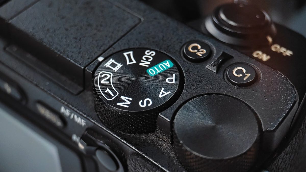 lens, desktop backgrounds, camera, camera lens, photography, dslr, dslr camera, wallpaper hd, dslr photography, background, photographing, equipment, mac wallpaper, digital, technology, full hd wallpaper, windows wallpaper, beautiful wallpaper, device, photograph, hd wallpaper, wallpaper 4k, laptop wallpaper, 4k wallpaper 1920x1080, picture, black, free background, cool backgrounds, free wallpaper, objective, 4k wallpaper, camera dslr, old camera
