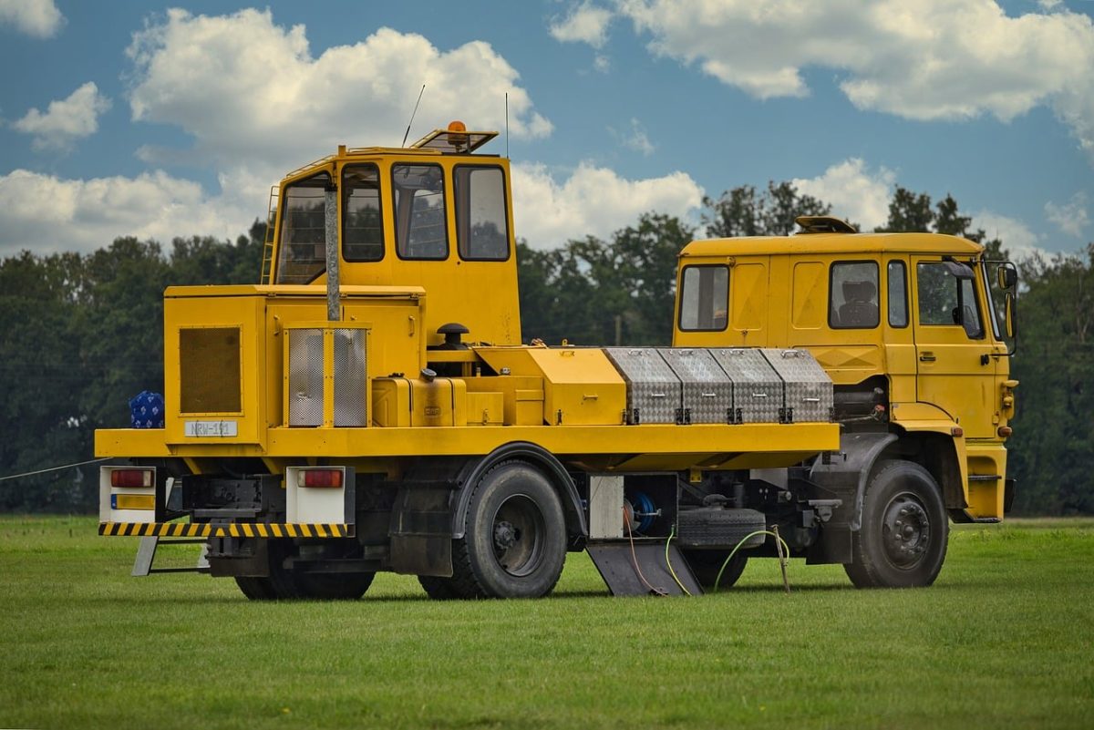 truck, trucks, vehicle, commercial vehicle, yellow, special vehicle