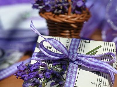 lavender, gift, wrapping paper, purple, ribbon, aromatic, basket, rustic, decoration, dried lavender, wedding favor, elegant, floral, festive, craft, handmade, leaf, sheet music, celebration gift