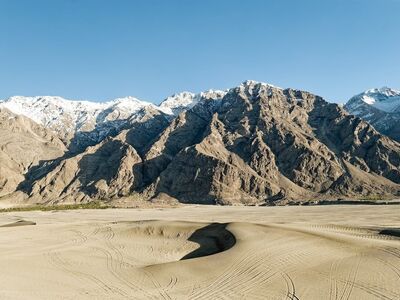 pakistan, gilgit-baltistan, mountains, karakorum, landscape, desert, snow, rocks, blue, sky, barren, dunes, dry, sand, beauty, ruggedness, panorama, isolation, texture
