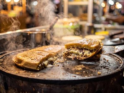 pancake, night market, cooking, grill, steam, street food, indonesian cuisine, artisan, food stall, outdoor dining, aroma, asian cuisine, cultural experience, iron, spicy, levies, night meal, food adventure